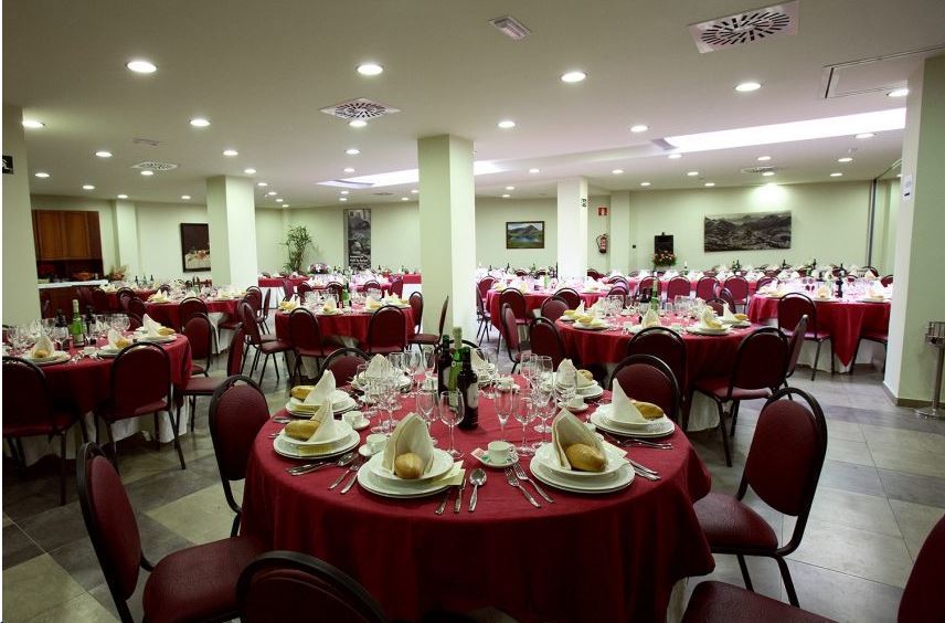 Hotel Virgen De Covadonga Onís Екстериор снимка