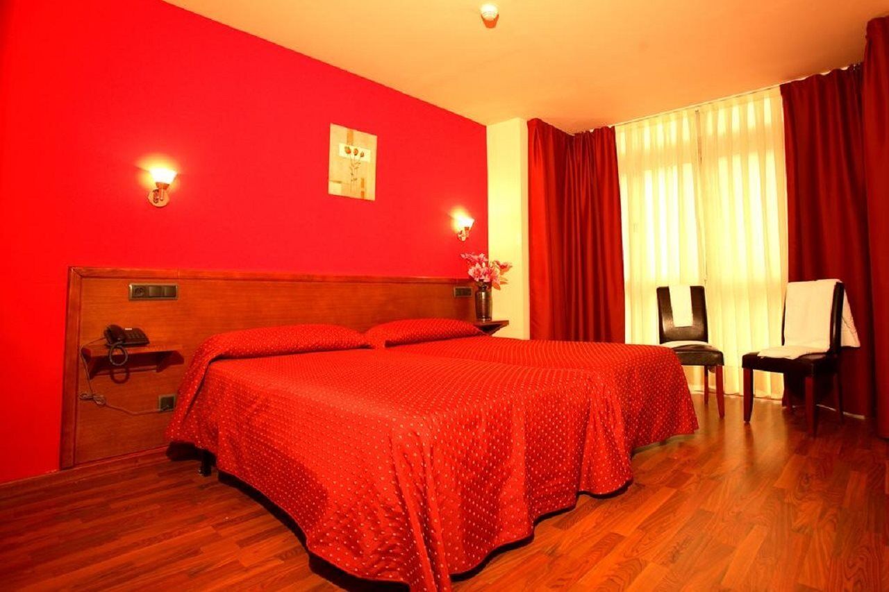 Hotel Virgen De Covadonga Onís Екстериор снимка